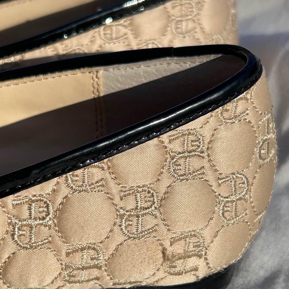 Old Money Cream and Black Flats with Bow - Picture 4 of 4